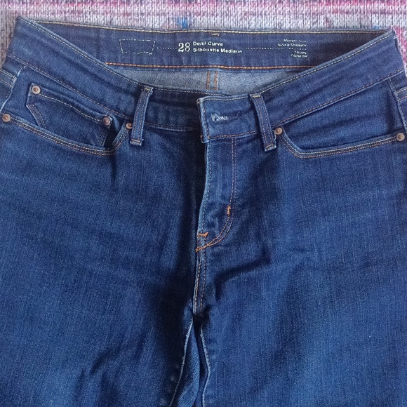 Levi's Demi Curve Skinny Jeans - Picture 4 of 14